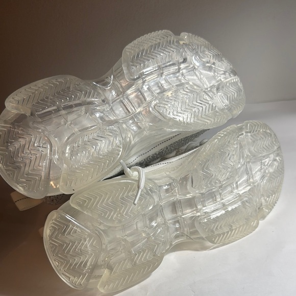 New Steve Madden Stylish White Sneakers with Rhinestone Detailing 7.5 M - Picture 5 of 5